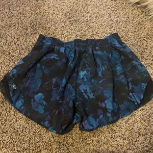 Lulu lemon hottie hot shorts tall barely worn